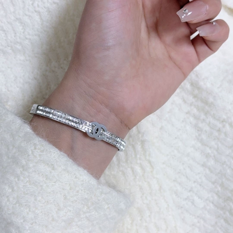 Ch**el bracelets